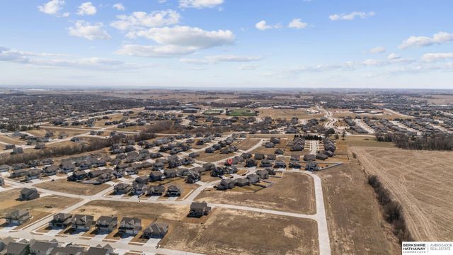 9605 S 184 Terrace, Omaha, NE 68136