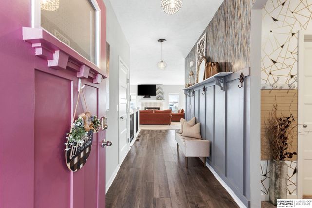 9605 S 184 Terrace, Omaha, NE 68136