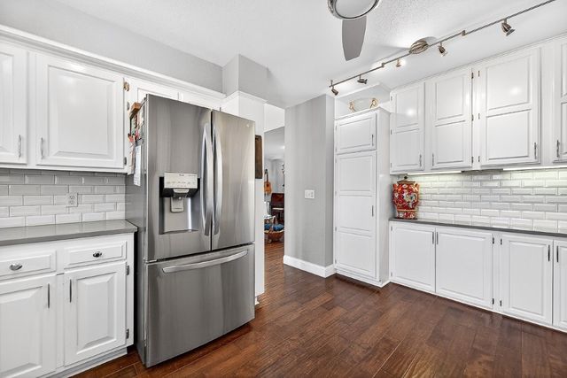 1001 S 19th Street, Rogers, AR 72758