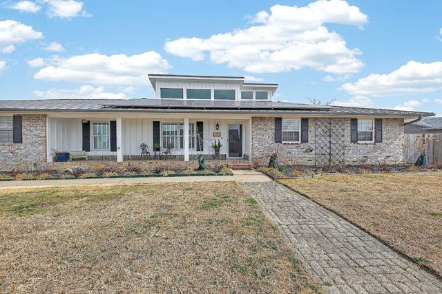 1001 S 19th Street, Rogers, AR 72758