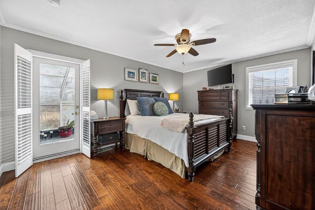 1001 S 19th Street, Rogers, AR 72758