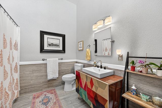 1001 S 19th Street, Rogers, AR 72758