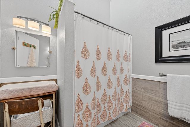 1001 S 19th Street, Rogers, AR 72758