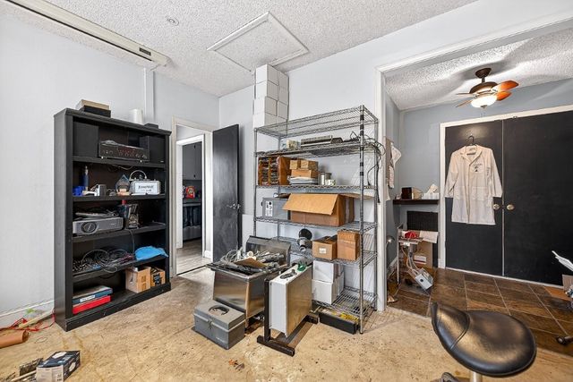 1001 S 19th Street, Rogers, AR 72758