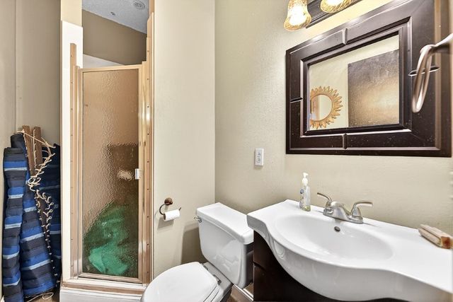 1001 S 19th Street, Rogers, AR 72758