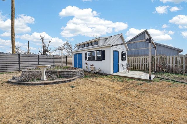 1001 S 19th Street, Rogers, AR 72758