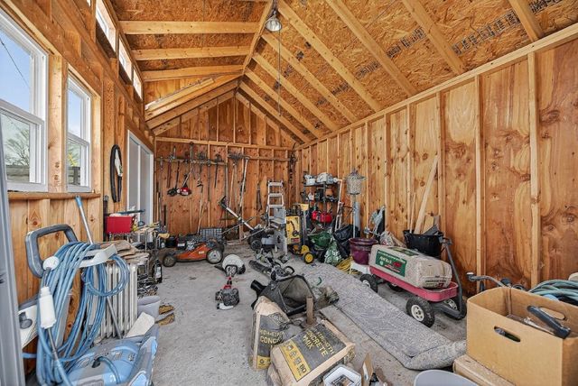 1001 S 19th Street, Rogers, AR 72758