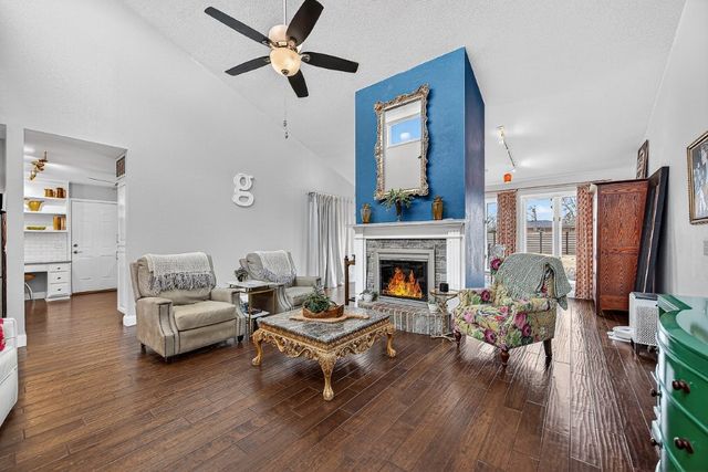 1001 S 19th Street, Rogers, AR 72758