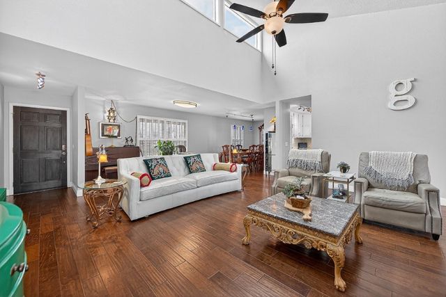 1001 S 19th Street, Rogers, AR 72758