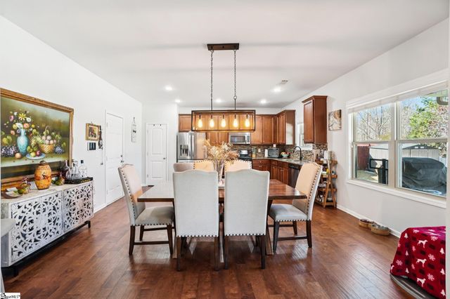 604 Jones Peak Drive, Simpsonville, SC 29681