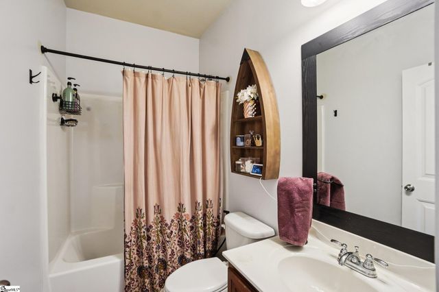 604 Jones Peak Drive, Simpsonville, SC 29681