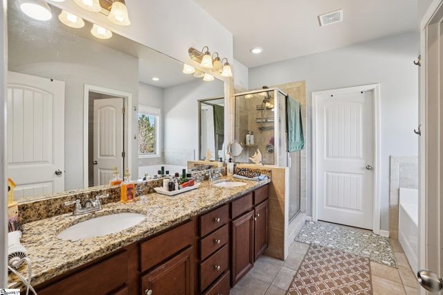 604 Jones Peak Drive, Simpsonville, SC 29681
