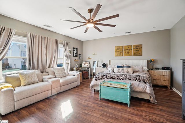 604 Jones Peak Drive, Simpsonville, SC 29681