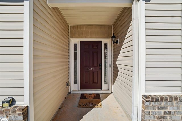 604 Jones Peak Drive, Simpsonville, SC 29681