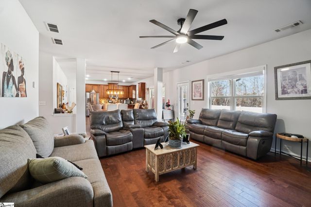 604 Jones Peak Drive, Simpsonville, SC 29681