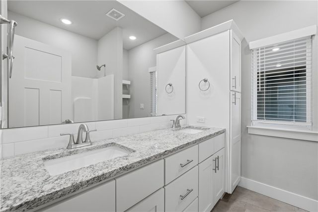 804 E Parks Street, Prairie Grove, AR 72753