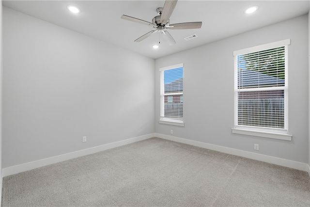 804 E Parks Street, Prairie Grove, AR 72753