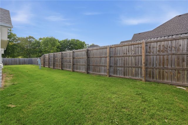 804 E Parks Street, Prairie Grove, AR 72753