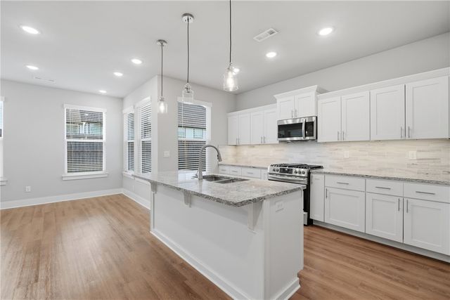 804 E Parks Street, Prairie Grove, AR 72753