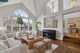 40 Oak Trail Ct, Alamo, CA 94507