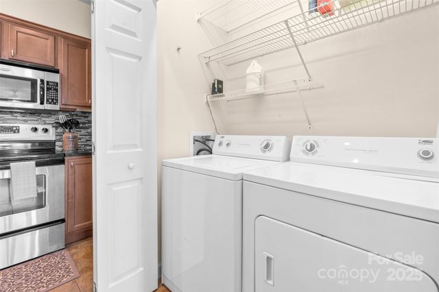 375 Pleasant View None 2D, Sugar Mountain, NC 28604