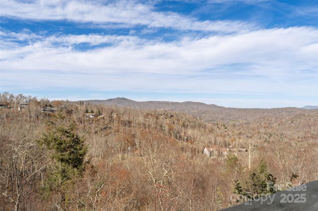 375 Pleasant View None 2D, Sugar Mountain, NC 28604
