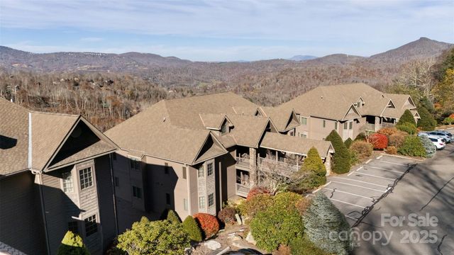 375 Pleasant View None 2D, Sugar Mountain, NC 28604