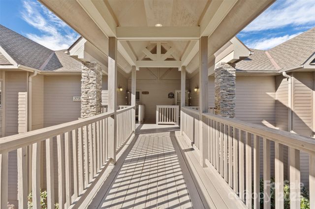 375 Pleasant View None 2D, Sugar Mountain, NC 28604