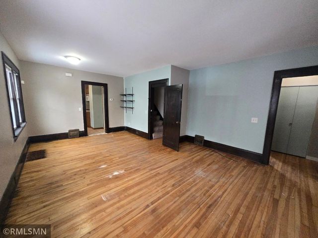 4648 Columbus Avenue, Minneapolis, MN 55407