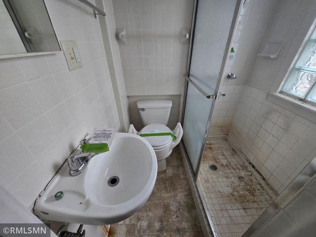 4648 Columbus Avenue, Minneapolis, MN 55407