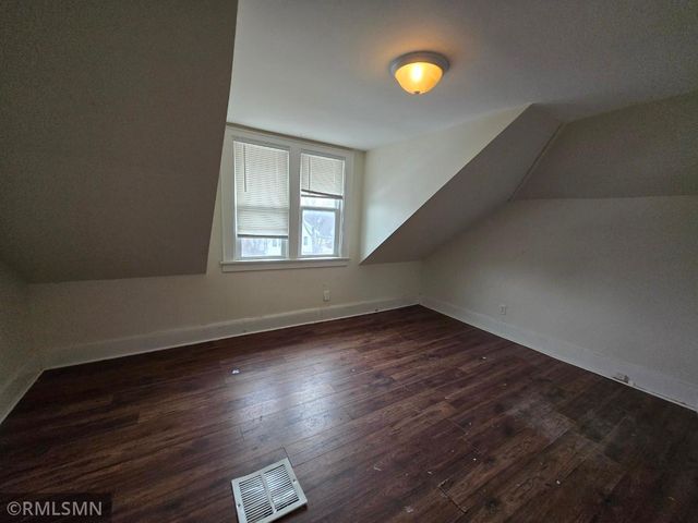 4648 Columbus Avenue, Minneapolis, MN 55407