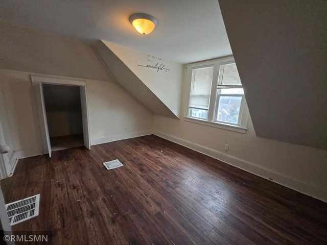 4648 Columbus Avenue, Minneapolis, MN 55407