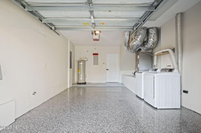 509 N MARKET Street, Jacksonville, FL 32202
