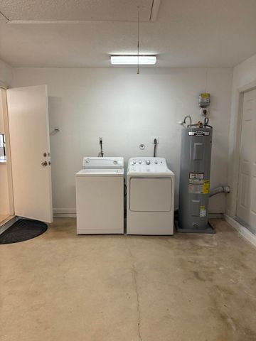 6045 Francis Street, Jupiter, FL 33458