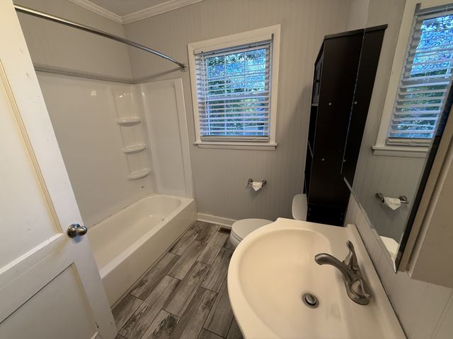 505 W 15th St, Columbia, TN 38401