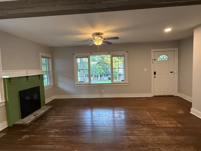 505 W 15th St, Columbia, TN 38401
