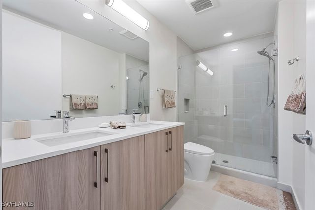 26600 Rosewood Pointe DR B 203, Bonita Springs, FL 34135