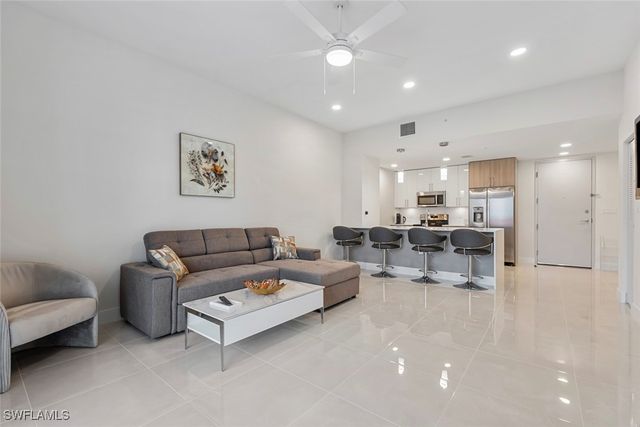 26600 Rosewood Pointe DR B 203, Bonita Springs, FL 34135