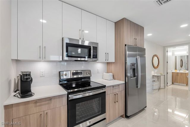 26600 Rosewood Pointe DR B 203, Bonita Springs, FL 34135