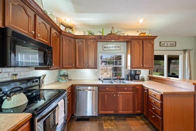 15453 S Dice Lane, Olathe, KS 66062