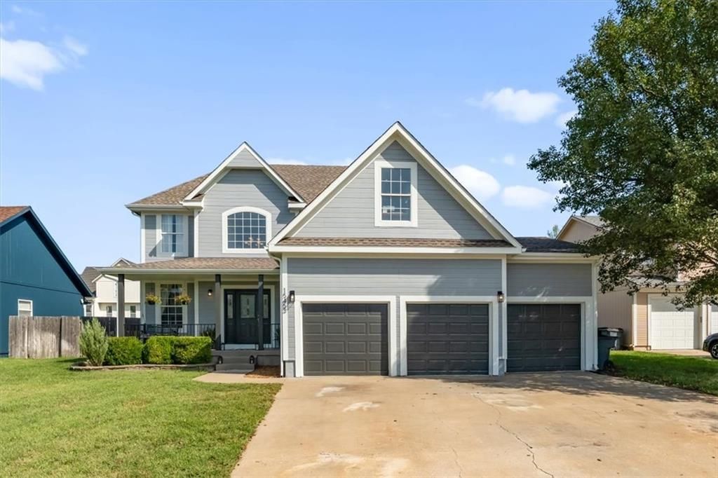 15453 S Dice Lane, Olathe, KS 66062