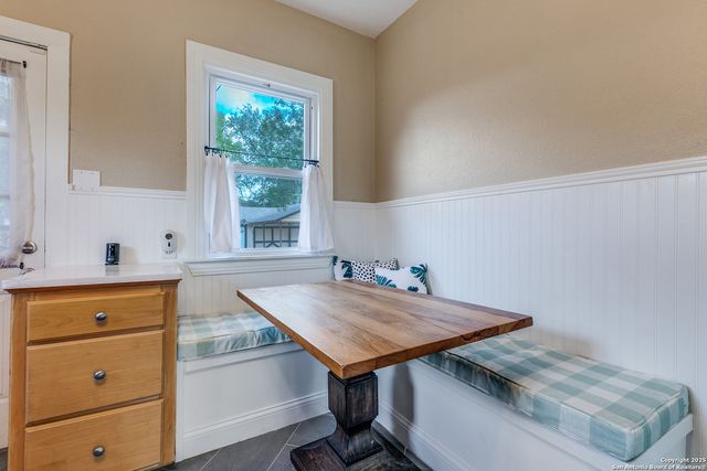 567 Donaldson, San Antonio, TX 78201