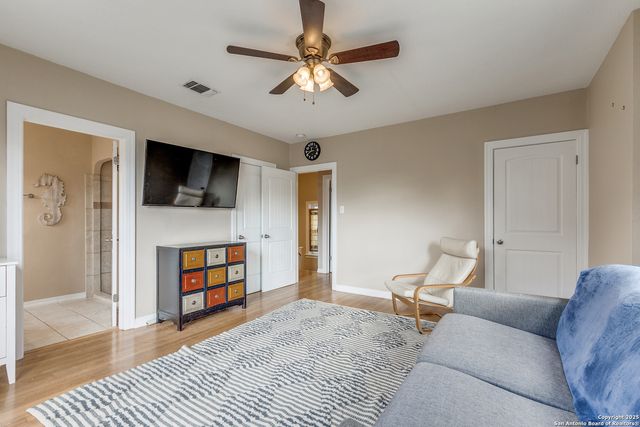 567 Donaldson, San Antonio, TX 78201