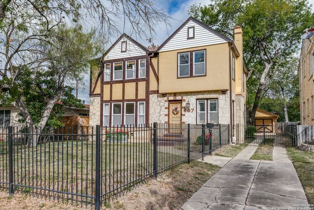 567 Donaldson, San Antonio, TX 78201