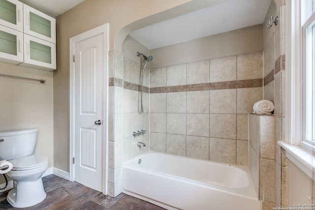 567 Donaldson, San Antonio, TX 78201