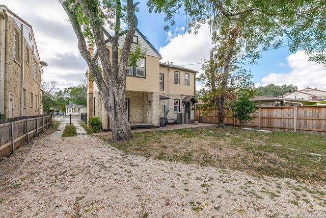 567 Donaldson, San Antonio, TX 78201