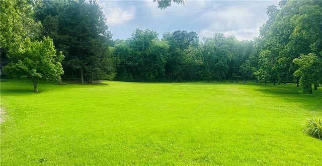 755 N 1851st Diagonal Road, Lecompton, KS 66050