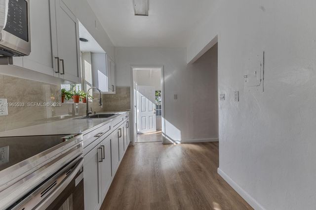 1441 SW 17th St, Miami, FL 33145