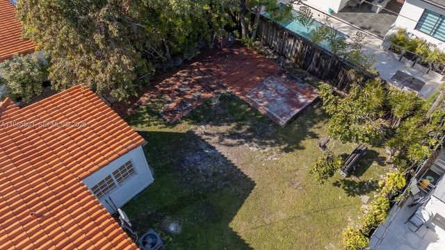 1441 SW 17th St, Miami, FL 33145