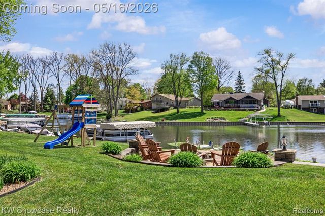 3348 Kingsway Drive, Highland, MI 48356